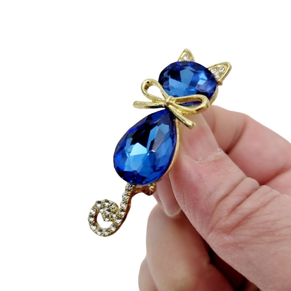 Brand New Blue With Rhinestone Cat Brooch Pin - Picture 3 of 6